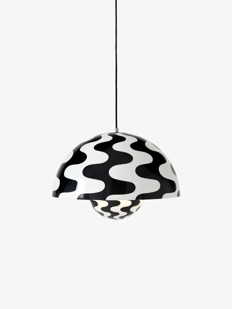 &Tradition Flowerpot Pendant VP2 Vermillion