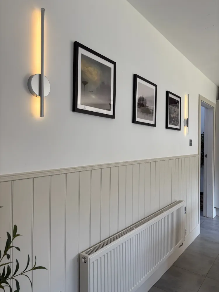 Wandlamp Modern Minimalistisch met Slank Verticaal Ontwerp