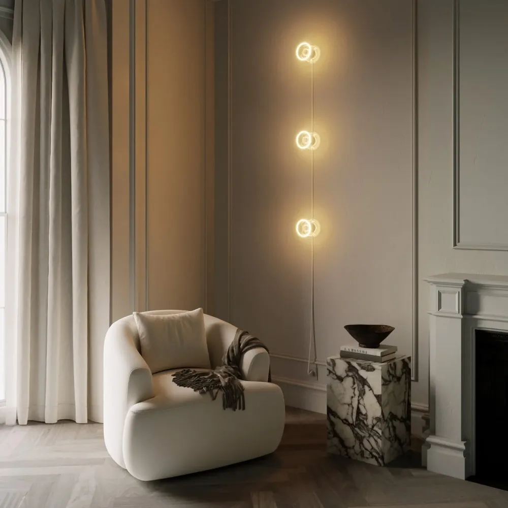 Wandlamp Spostaluce met stekker, 3 Ghost lichtbronnen en wit strijkijzersnoer