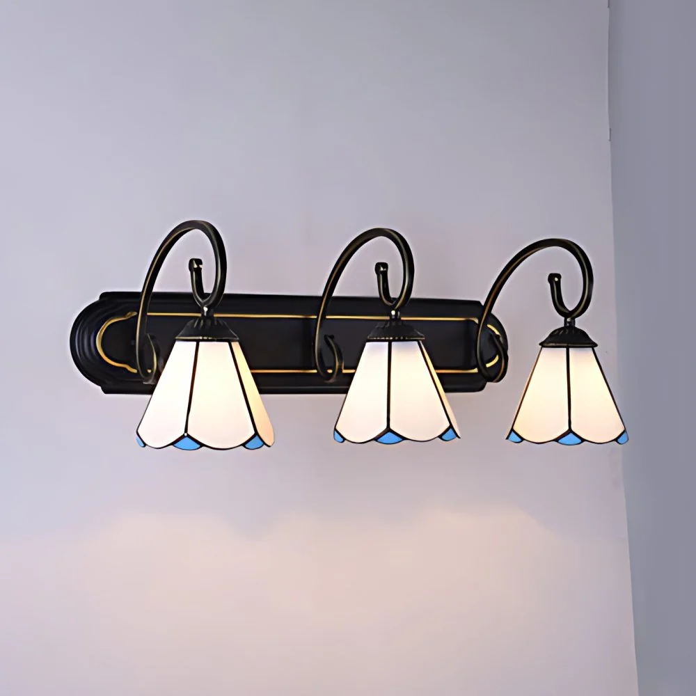 3-kops badkamer wandlamp Tiffany zwart schanslicht met lelie wit/blauwe glazen kap | Snel Leverbaar