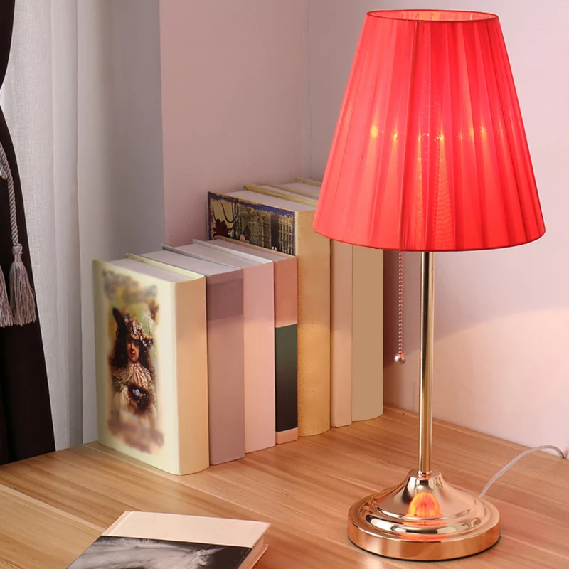 Energiezuinige LED Artistic Pleated Empire Shade Table Lamp Fabric 1 Bulb Bedroom Nightstand Light Pull Chain Gold