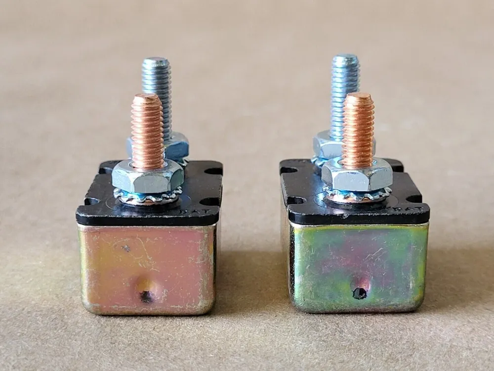 15 Amp Circuit Breaker HZJ79