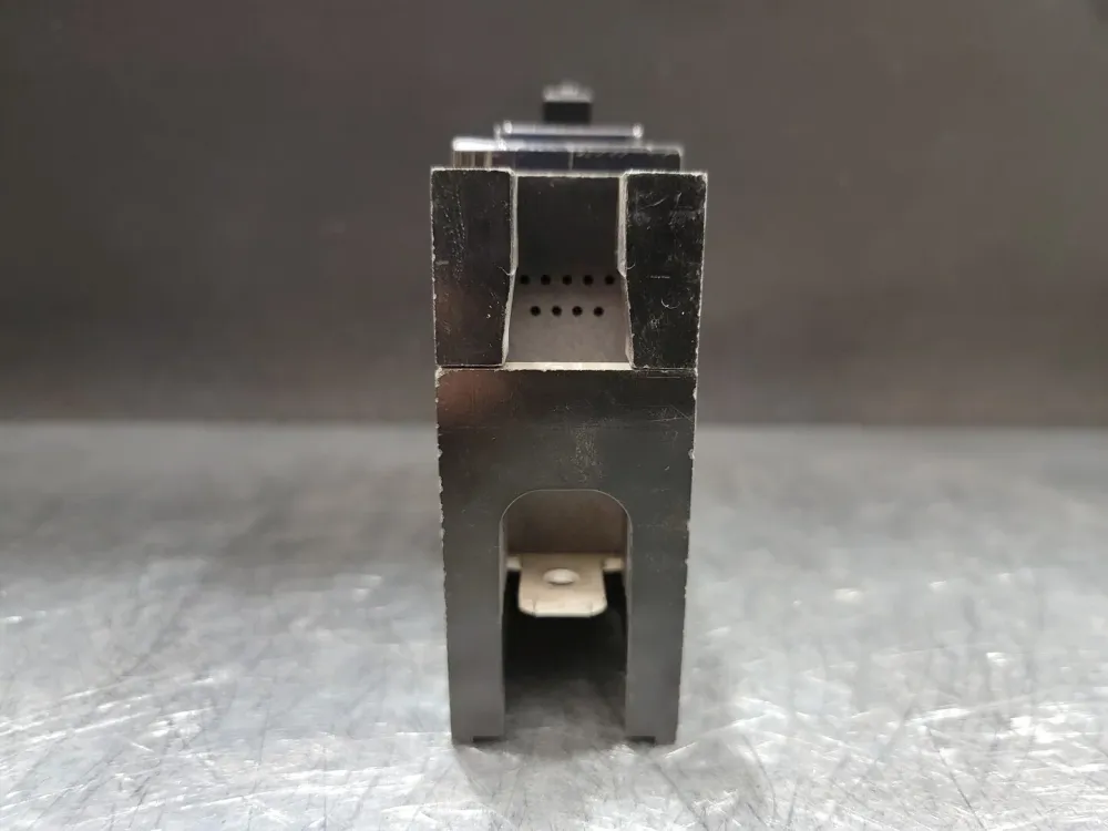 15 Amp, 1 Pole, 350 volts Circuit Breaker FB1015